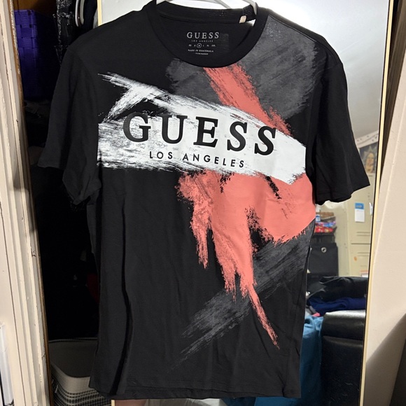 GUESS Black and Pink Graphic Tee - Picture 1 of 2